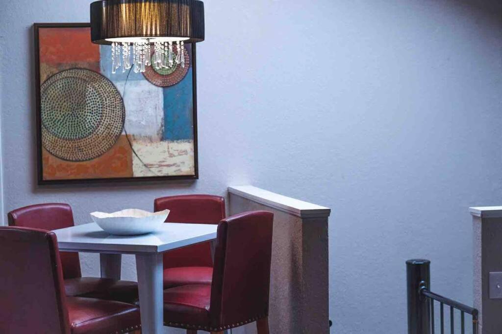 Hidden Couples Loft Retreat In Heights Foodie District Tampa Exterior foto