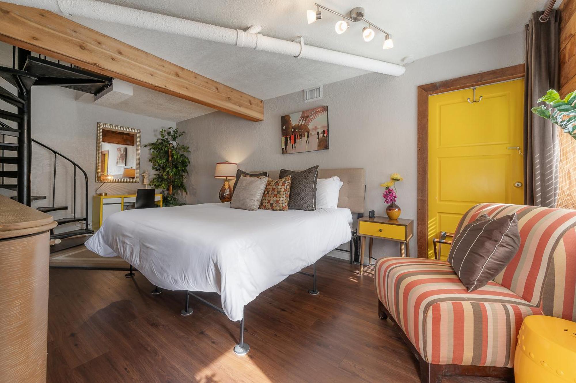 Hidden Couples Loft Retreat In Heights Foodie District Tampa Exterior foto