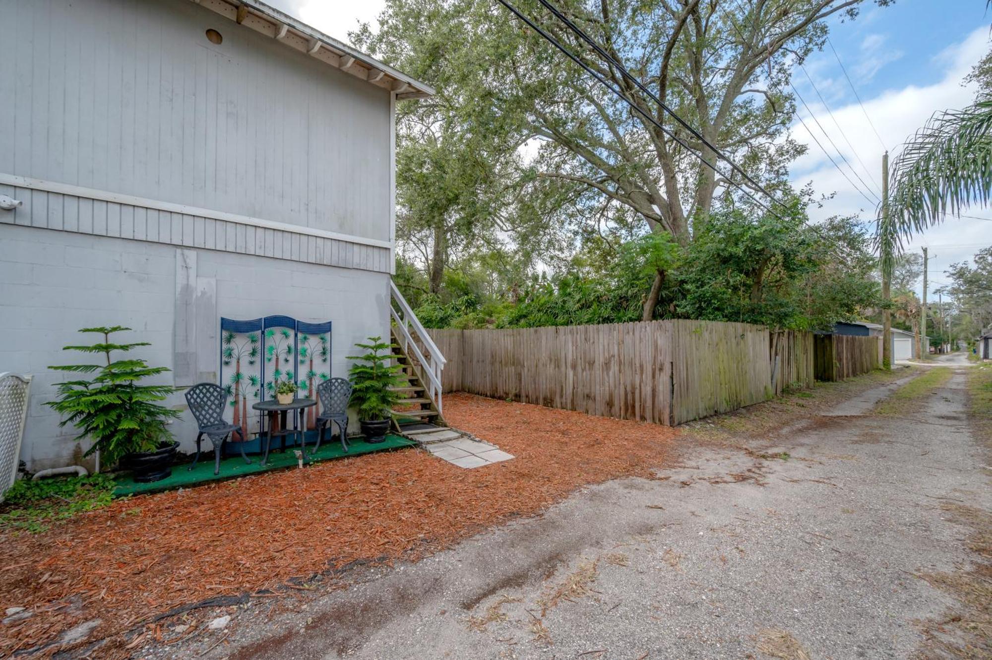 Hidden Couples Loft Retreat In Heights Foodie District Tampa Exterior foto